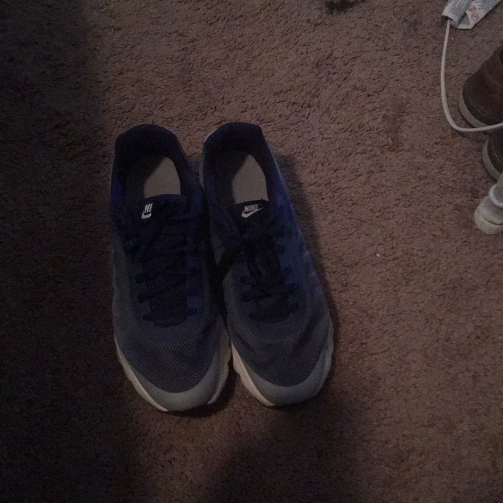 Nike Airs